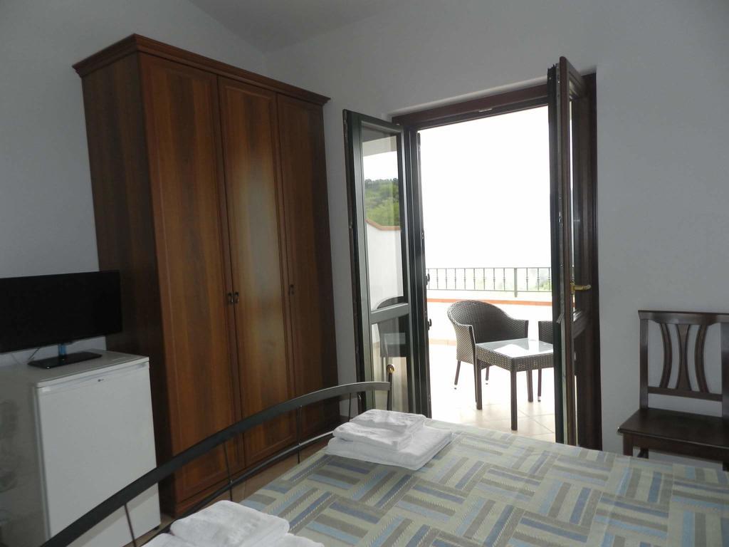 Bel Tempio Guest House San Giovanni a Piro Exterior photo